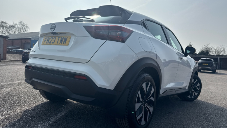 Nissan Juke 1.0 DiG-T 114 Acenta 5dr Petrol Hatchback